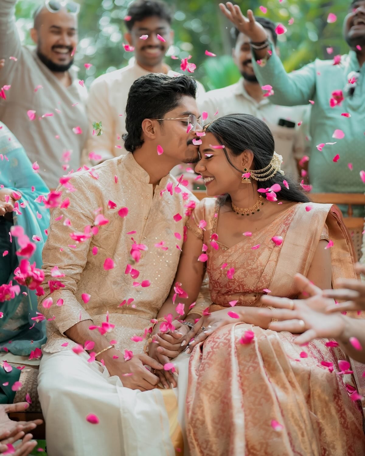 Wedding story by Frozen Seconds
